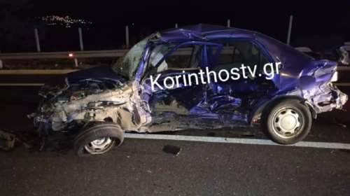 Σοβαρό τροχαίο στην Κόρινθο: Οδηγός έπεσε σε αμάξι που είχε ακινητοποιηθεί στις μπαριέρες [εικόνες - βίντεο]