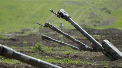 &quot;Φωτιά&quot; στον Καύκασο: Στα πρόθυρα του πολέμου Αρμενία και Αζερμπαϊτζάν - Συμπλοκές στο Ναγκόρνο-Καραμπάχ