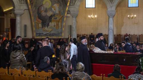 Ύστατο χαίρε στον Αρχιεπίσκοπο Αναστάσιο στα Τίρανα - Ομιλία Μητσοτάκη στην εξόδιο ακολουθία