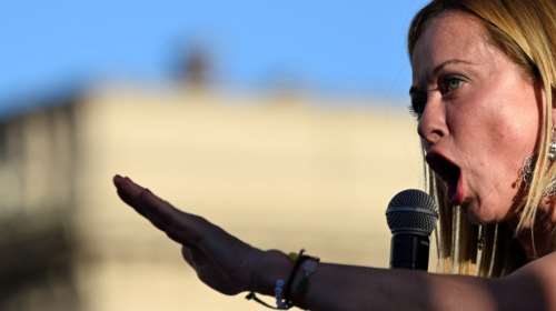 Τζόρτζια Μελόνι: Ποια είναι η οπαδός του Μουσολίνι που δηλώνει έτοιμη να γίνει η πρώτη γυναίκα πρωθυπουργός της Ιταλίας