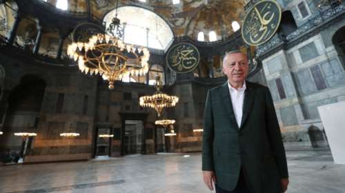 Νέα πρόκληση από τον Ερντογάν: Η μεγαλύτερη τιμή να με μνημονεύουν ως τον πρόεδρο που μετέτρεψε την Αγία Σοφία σε τζαμί