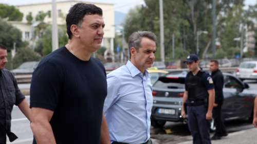 Αγωνία στην κυβέρνηση μετά τη νέα καταστροφή - Φόβοι για πολλούς νεκρούς - Βούλιαξε πάλι στη λάσπη ο κρατικός μηχανισμός