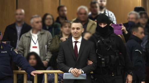 &quot;Δεν έχει κινητό στην κατοχή του&quot; -  Τι απαντά το Υπουργείο Προστασίας του Πολίτη για τις αναρτήσεις Κασιδιάρη