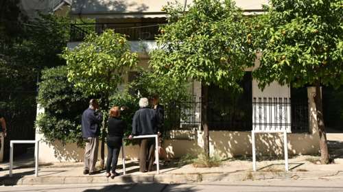 Σοκ στο Χαϊδάρι: 50χρονος σκότωσε τη μητέρα του με μαχαίρι και ενημέρωσε την αστυνομία