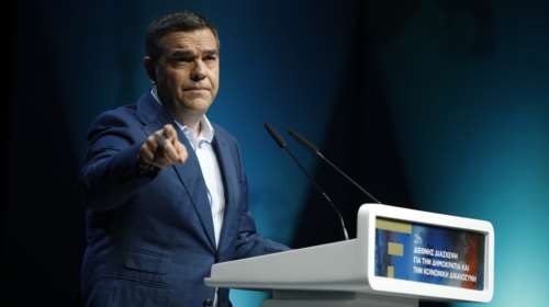 Ο Αλέξης Τσίπρας ετοιμάζει την επιστροφή του - Οι πρώτες αψιμαχίες με Μητσοτάκη
