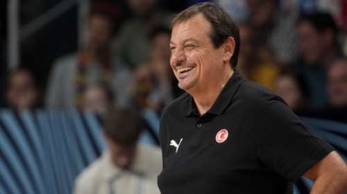 Πρόβλημα με προπονητές της Basketball League: Κανονικά στον πάγκο του Παναθηναϊκού ο Αταμάν, λέει το υπουργείο