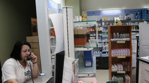 Φαρμακοποιοί για Πλακενίλ: Προσοχή! Εχει παρενέργειες, μην το αγοράζετε χωρίς συνταγή