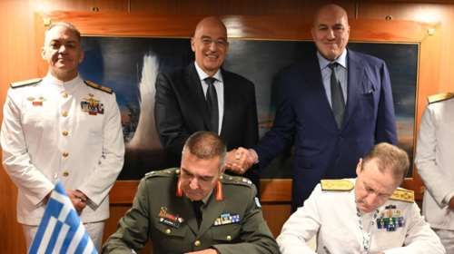 Επίσκεψη Δένδια στην Ιταλία: Υπέγραψε μνημόνιο συνεργασίας για 2+2 φρεγάτες [εικόνες]
