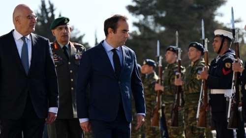 Συμφωνία Δένδια με τον Γάλλο υπουργό Αμυνας: Η Ελλάδα θα αγοράσει 16 πυραύλους Exocet