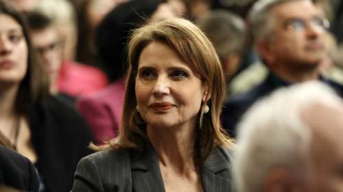 Το τροπάριο... Μπατζελή στο ΠΑΣΟΚ: Σήμερα &quot;κληρώνει&quot; για την (προσωρινή) διαγραφή της – Γκρίνιες και εσωστρέφεια