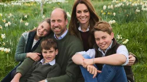 "Οικογενειακή ευτυχία": Η χριστουγεννιάτικη κάρτα του Γουίλιαμ και της Κέιτ