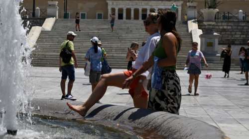 Έρχεται καυτός Αύγουστος: Πάνω από τα κανονικά επίπεδα η θερμοκρασία - Τι αναφέρουν οι πρώτες εκτιμήσεις