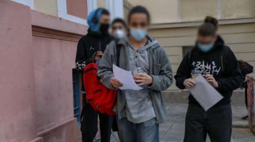 Λέσβος: Πρώτο κουδούνι στα Λύκεια με παρατράγουδα - Τέσσερις περιπτώσεις γονέων που αρνήθηκαν τα self test