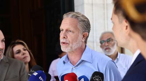 Παρασκήνιο στο ΠΑΣΟΚ: Αλλεπάλληλες συναντήσεις Γερουλάνου με Ανδρουλάκη και Δούκα- Ολοι μιλάνε με όλους στο τηλέφωνο