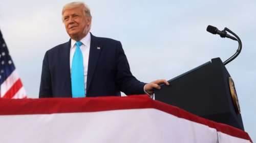 Αδιανόητος Τραμπ: &quot;losers&quot; και &quot;κορόιδα&quot; οι Αμερικανοί πεσόντες του Α΄Παγκοσμίου Πολέμου