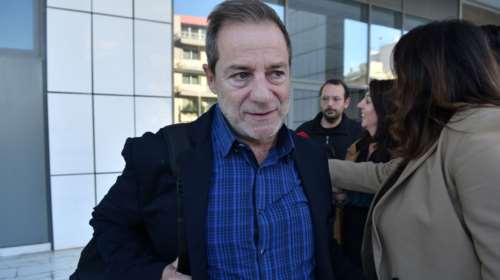 Στο Εφετείο με χαμόγελα ο Δημήτρης Λιγνάδης: &quot;Δεν είμαι βιαστής - Θα μιλήσω όταν τελειώσει η δίκη&quot; [εικόνες]