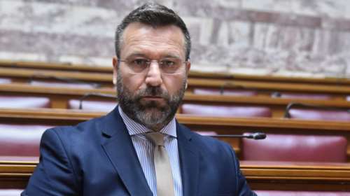 Με κάταγμα και κάκωση ο Γραμμένος: &quot;Ο Φλώρος προσπάθησε να με πνίξει - Ουδέποτε τον έβρισα&quot; [βίντεο]