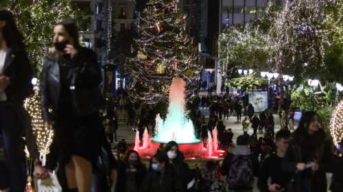 Πλημμύρισε κόσμο το Σύνταγμα - Έκλεισαν σταθμοί του μετρό - Στο πόδι 4.000 αστυνομικοί [Εικόνες-Βίντεο]