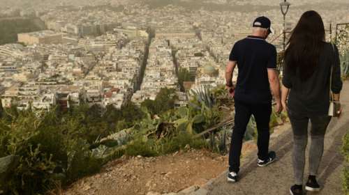 Καιρός: Χωρίζεται στα δύο η χώρα, λέει ο Μαρουσάκης - Καταιγίδες και αφρικανική σκόνη μέχρι το Σαββατοκύριακο