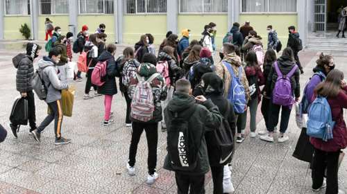 Άνοιγμα σχολείων: Σήμερα η απόφαση για τα Λύκεια στις 12 Απριλίου - Συνεδριάζουν οι λοιμωξιολόγοι μαζί με την Κεραμέως