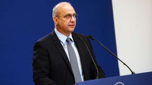 Οικονόμου: Ο πρωθυπουργός γνώριζε για την κατάσταση των σιδηροδρόμων, όχι για τις βάρδιες στο σταθμαρχείο Λάρισας