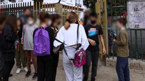 "Αντάρτικο" στην Κρήτη: Γονείς αρνούνται να στείλουν τα παιδιά στο σχολείο τη Δευτέρα- Τον λόγο έχει ο Εισαγγελέας