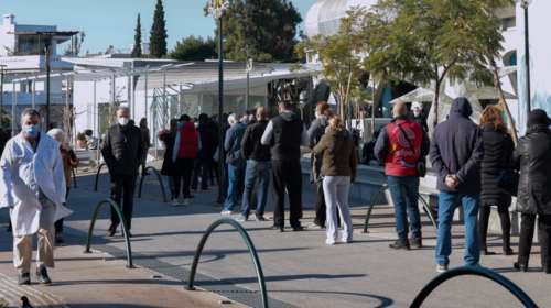 Κορονοϊός: Στα ύψη τα κρούσματα με 33.716 νέα - 70 θάνατοι, αυξήθηκαν στους 639 οι διασωληνωμένοι