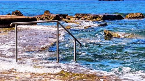 Μυστήριο με 59χρονη στην Καβάλα - Εξαφανίστηκε από παραλία το βράδυ του Σαββάτου - Σε εξέλιξη οι έρευνες