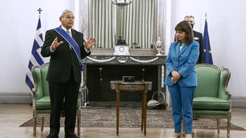 Ευχαριστήρια επιστολή Μενέντεζ προς την ΠτΔ Σακελλαροπούλου: &quot;Θα έχω πάντα στην καρδιά μου το παράσημο&quot;