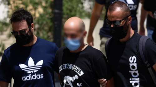 Ηλιούπολη: &quot;Ρολόι&quot; δούλευε το κύκλωμα που έκανε κόλαση τη ζωή της 19χρονης - Τηλεφωνικά κέντρα και σοφέρ για τα ραντεβού