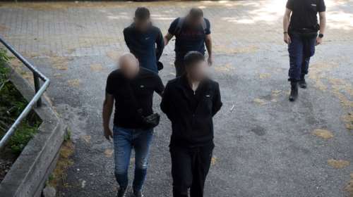 Θεσσαλονίκη: Στο αυτόφωρο για μικροποσότητες ναρκωτικών πέντε Τούρκοι συλληφθέντες - Καταδικάστηκαν τρεις, αθωώθηκαν δύο