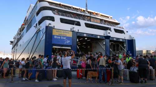 Στο Λιμενικό περνά ο έλεγχος της επιβίβασης στα πλοία- Τουλάχιστον 1,5 ώρα πριν οι επιβάτες στο λιμάνι