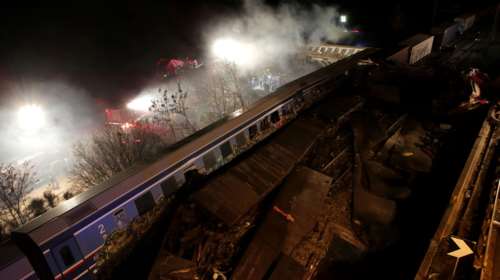 Τραγωδία στα Τέμπη: "Αδειάστε... αδειάστε- Έχουν συνθλιβεί"- Νέο βίντεο ντοκουμέντο, δευτερόλεπτα μετά τη σύγκρουση