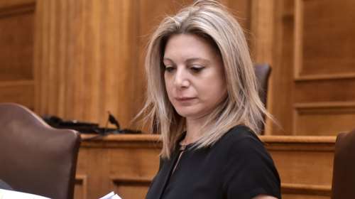 Τέμπη: Η συγκλονιστική κατάθεση της μητέρας της Μάρθης - &quot;Να παρακαλάς να είναι το παιδί σου τραυματισμένο και όχι νεκρό&quot;