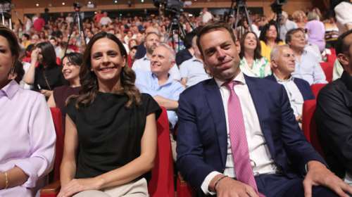 &quot;Εμφύλιος&quot; και στα ΜΜΕ για τις εκλογές ΣΥΡΙΖΑ: Η ΕφΣυν στηρίζει Αχτσιόγλου, το Documento κλείνει το μάτι στον Κασσελάκη