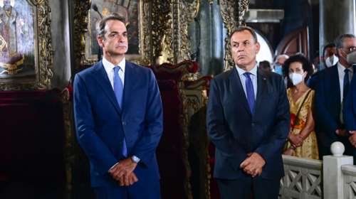 Μητσοτάκης: &quot;Μεγάλο ζητούμενο η ενότητα και η προσήλωση στους στόχους - Δίπλα σε όσους έχουν  ανάγκη&quot;