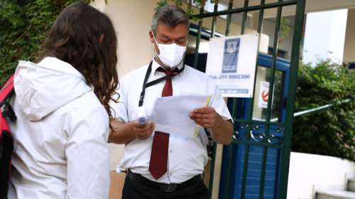 Οριστική απόφαση ΣτΕ: Υποχρεωτικά τα self και rapid test σε εκπαιδευτικούς και μαθητές