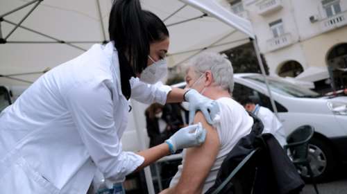 Έκκληση Βασιλακόπουλου για εμβολιασμό κατά της γρίπης: Η ανοσία του πληθυσμού έχει μειωθεί δραματικά