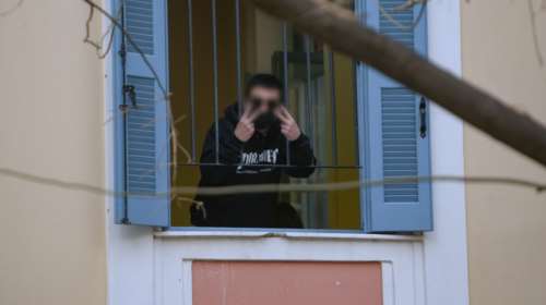 Χανιά: Προκλητική αγωγή σε διευθύντρια Λυκείου από γονέα - αρνητή των self test