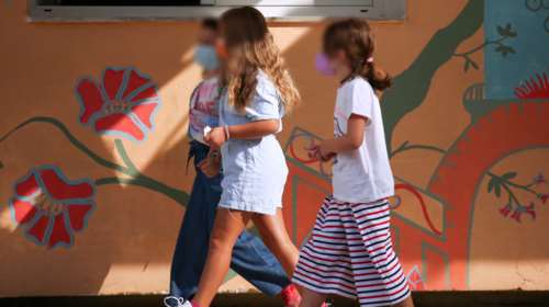 Σχολεία: Έως την Παρασκευή μπορούν να προμηθευτούν οι μαθητές τα έξι self test για όλο τον Σεπτέμβριο