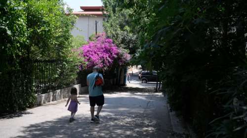 Ο καιρός σήμερα: Έως 33 βαθμούς η θερμοκρασία, ισχυροί άνεμοι στο Αιγαίο – Πού θα βρέξει