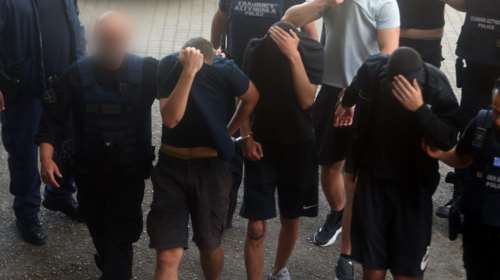 Στον εισαγγελέα οι 28 συλληφθέντες της Εθνικιστικής Νεολαίας Θεσσαλονίκης με... κατάλογο αδικημάτων [εικόνες]