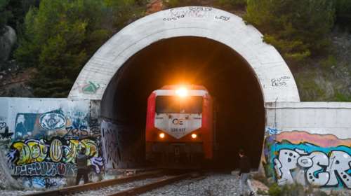 Αλλάζουν όλα στις μετακινήσεις από Δευτέρα: Πώς θα ταξιδεύουν οι ανεμβολίαστοι όλων των ηλικιών