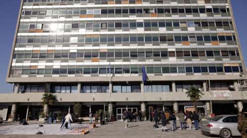 ΑΠΘ - Θύμα σεξουαλικής παρενόχλησης από καθηγητή αποκαλύπτει: &quot;Πολλές φοιτήτριες υπέφεραν για πάρα πολλά χρόνια&quot;