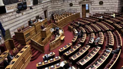 Ψηφίζεται αύριο ο προϋπολογισμός: Συνεχίζεται για τέταρτη ημέρα η συζήτηση στην Βουλή