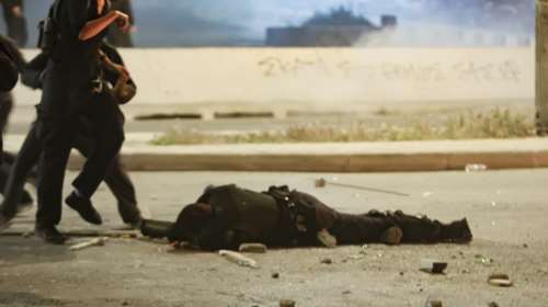 Νέα Σμύρνη: &quot;Νόμιζα ότι δεν θα με βρει κανείς&quot; - Συγκλονίζει ο αστυνομικός που δέχθηκε άγρια επίθεση [Βίντεο]