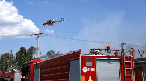 Μεγάλη φωτιά στα Κύθηρα: Ισχυροί άνεμοι 8 μποφόρ στην περιοχή [εικόνες]