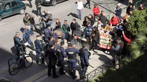Ενταση κατά τη μεταγωγή του Μίχου στην υπόθεση του Κολωνού