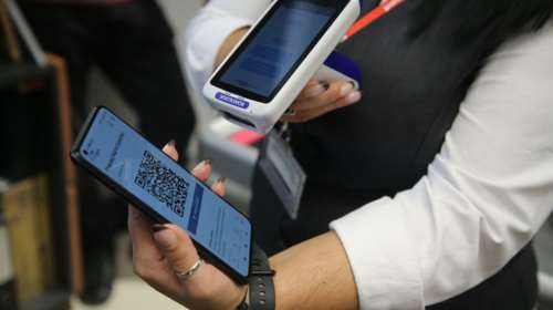 Αντίστροφη μέτρηση για την εφαρμογή της εξαήμερης εργασίας και της ψηφιακής κάρτας - Τι θα ισχύσει, ποιοι εξαιρούνται