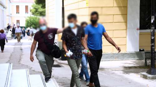 Αγία Μαρίνα: &quot;Μου έσκιζαν τα ρούχα, φώναζαν και γελούσαν&quot; - Ο εφιάλτης της 26χρονης [βίντεο]